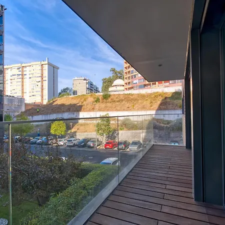 Portucale ! Benfica Lux Garden Apartment *