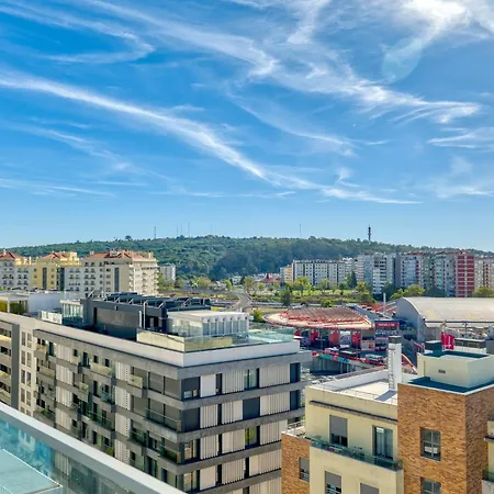 Portucale ! Benfica Lux Garden Apartment *