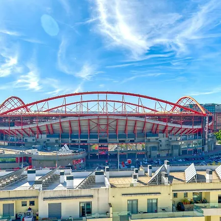 Portucale ! Benfica Lux Garden Апартаменти *