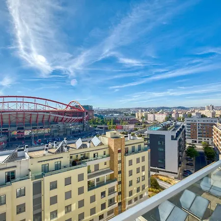Апартаменти Portucale ! Benfica Lux Garden