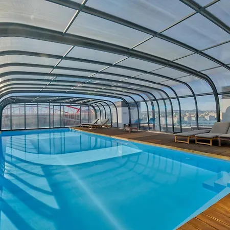 Portucale ! Benfica Lux Garden Lizbona