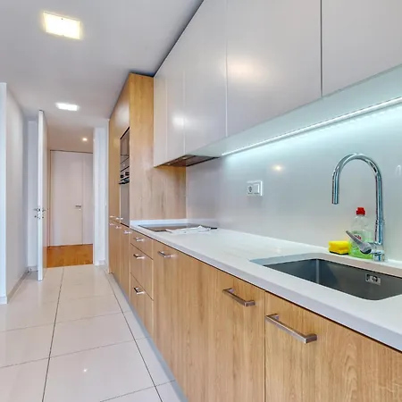 Portucale ! Benfica Lux Garden *