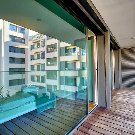 Portucale ! Benfica Lux Garden Apartament *